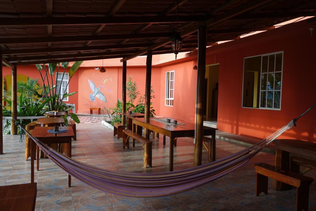 Hostal Tena Naui Exterior foto
