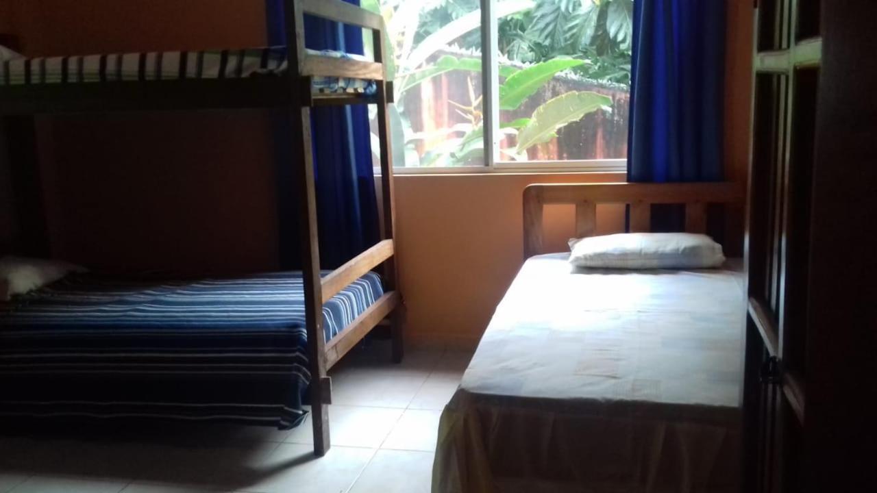 Hostal Tena Naui Exterior foto