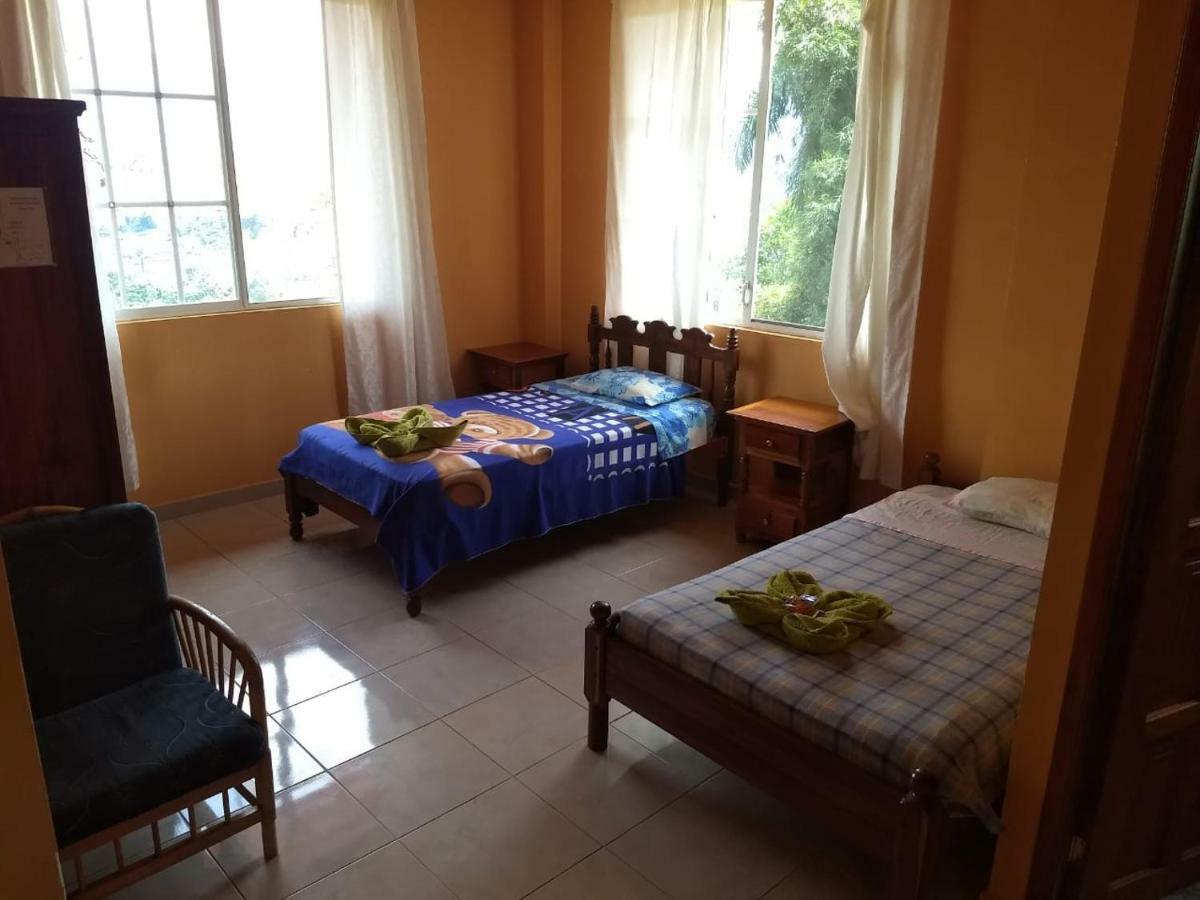 Hostal Tena Naui Exterior foto